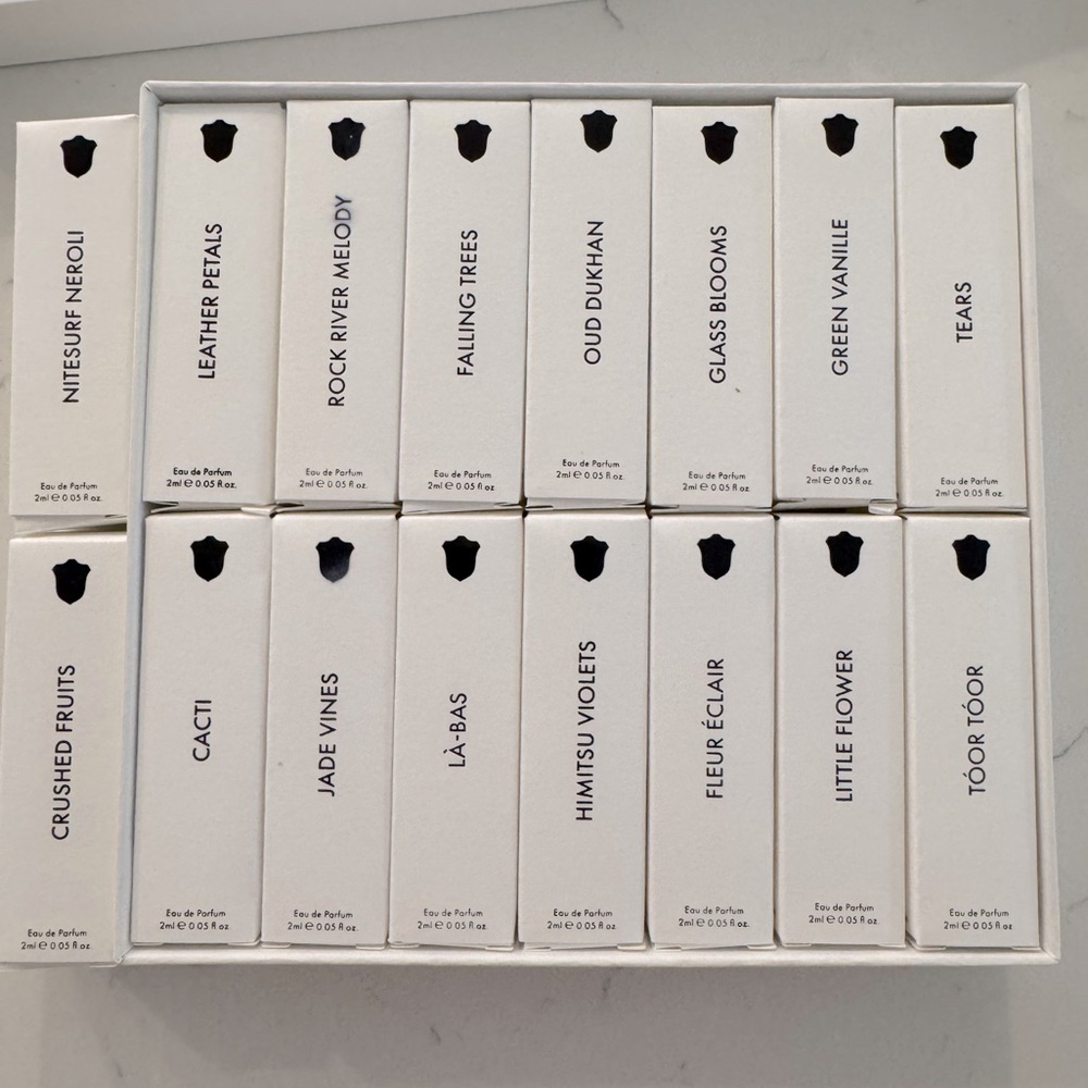 Régime des Fleurs Discovery Deluxe Set 16 samples NIB